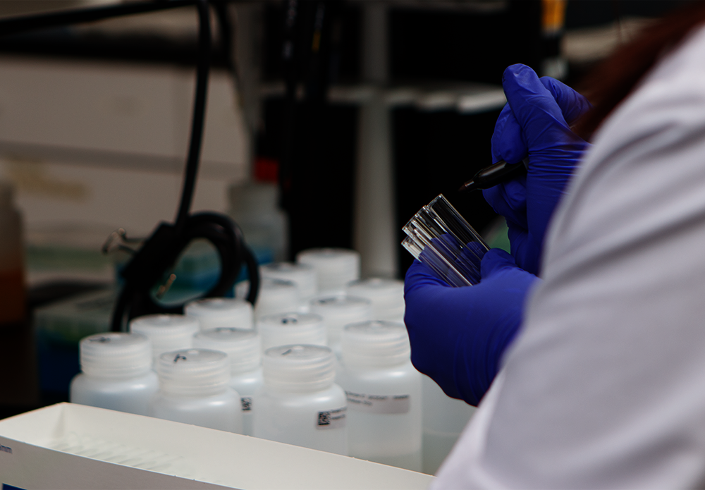Official_9403O_Sample-Testing-Ochratoxin_Kit-Photo.png