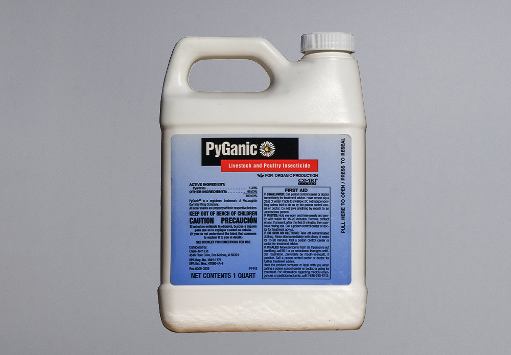 7047510 045446002133 PyGanic Livestock Spray_1.png