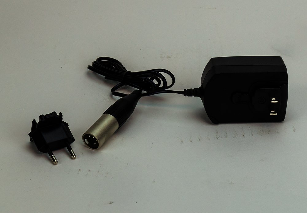 Official_6916_Ideal-ElectroJac-6-Battery-Charger_1.png